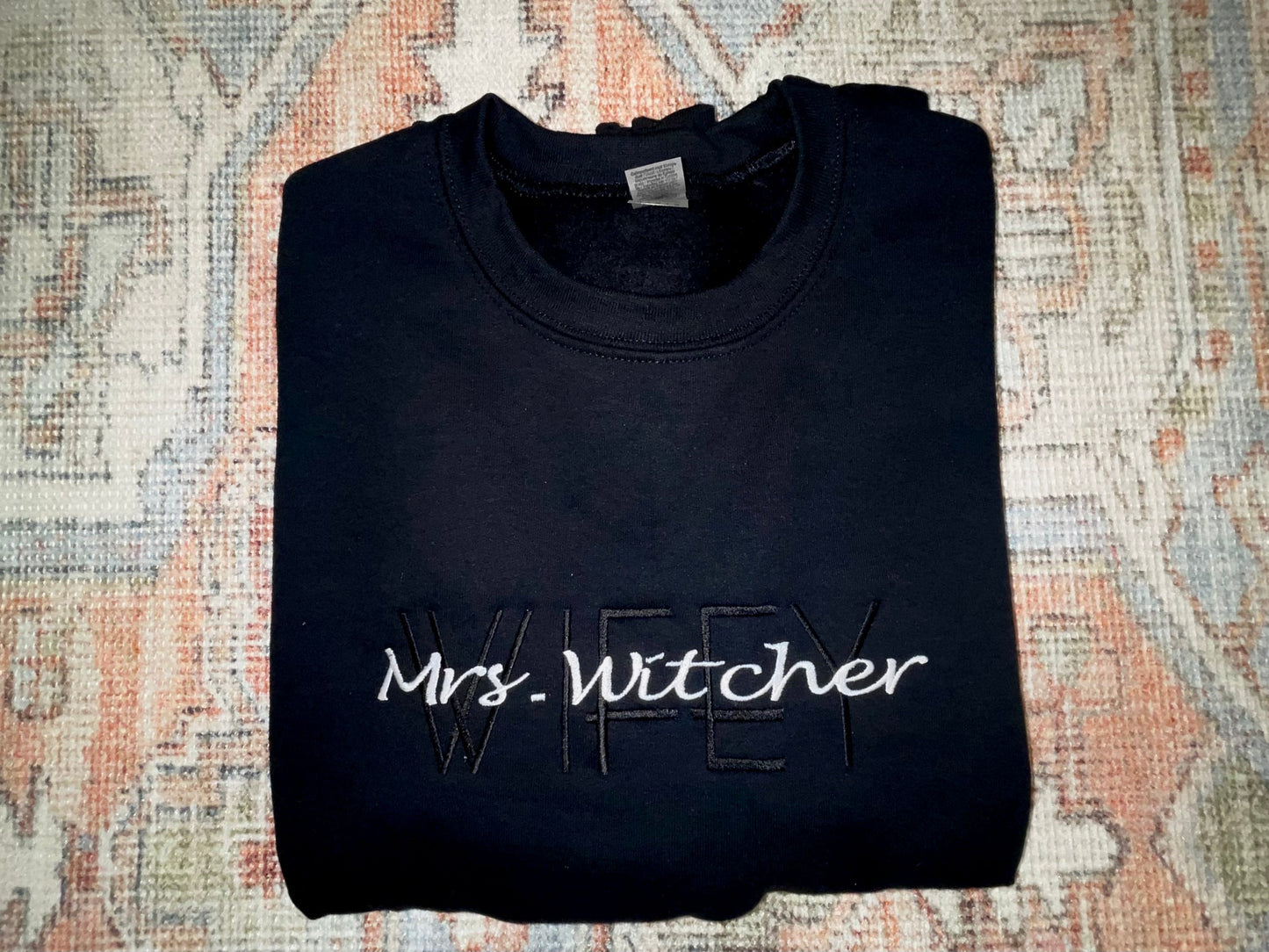 Wifey Sweatshirt - Miami Gildan